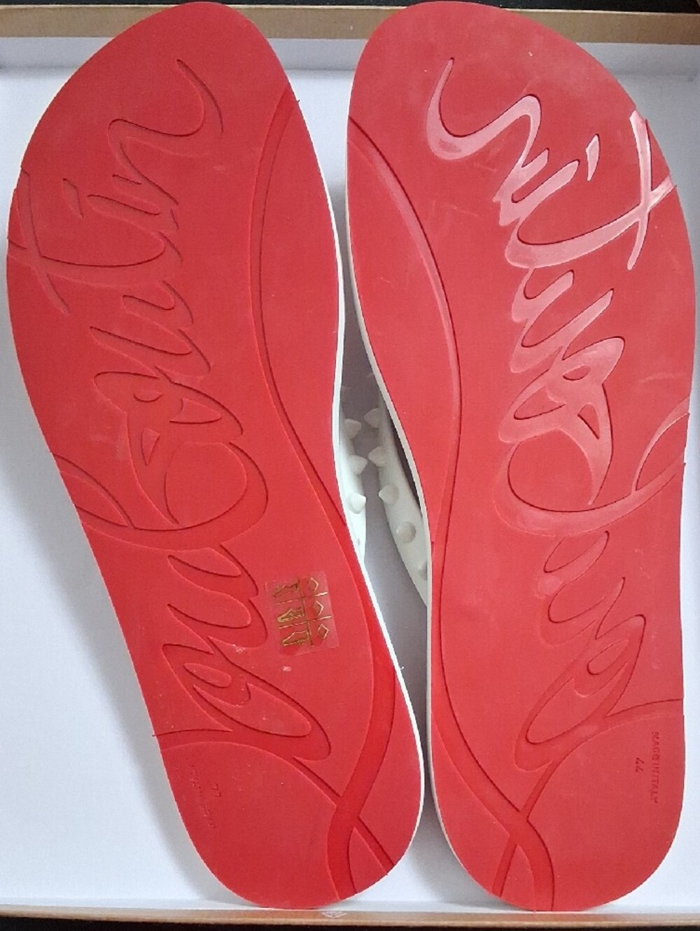 White-Strap Colorful Pattern Women's Sandals - Picture 2 of 4